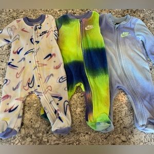 3 Nike fleece sleepers
